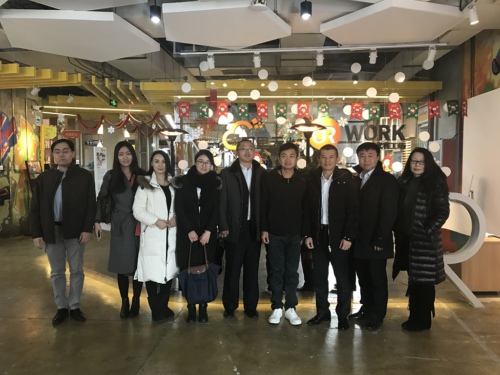 俊发集团董事长李俊一行参观考察链家优客工厂