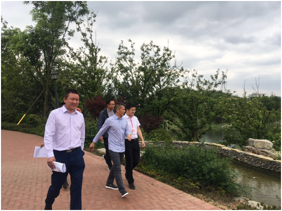 俊发集团董事长总裁李俊一行赴俊发贵阳公司考察